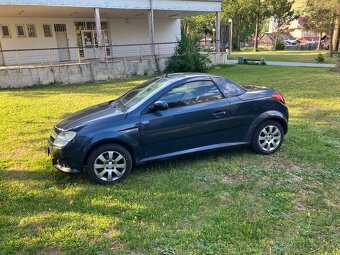 Predám auto značky Opel Tigra Twintop cabrio 1,3CDTI - 2