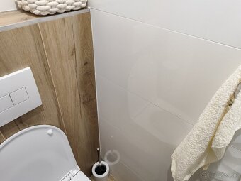 Obklad lesklý biely 30x90 CM - 2