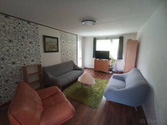 November: 3izb byt s čiastočným zariadením na Poľnej ceste - 2