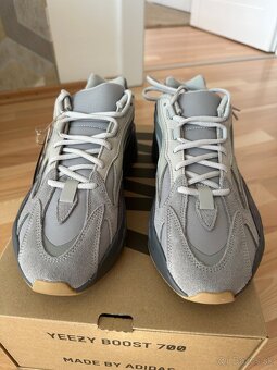 Yeezy Boost 700 V2 Tephra EU 45 1/3 - 2