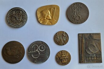 Medaile, plakety, vyznamenania - 2