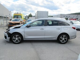 Hyundai i30 CW 1.5i CVVT Comfor - 2