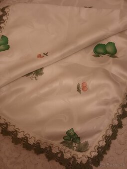 Obrusy na jedálenský stôl - 2