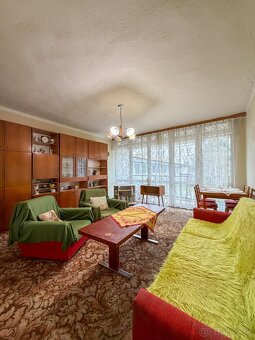 Veľký 4 izbový byt Valaliky s garážou. - 2