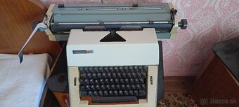 Písací stroj - 2