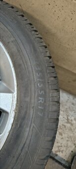 Elektróny Ford Kuga 235 55 17 - 2