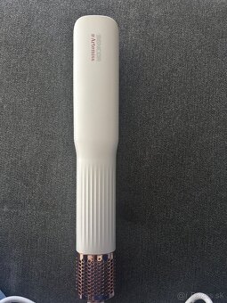 Zehlicka na vlasy - 2