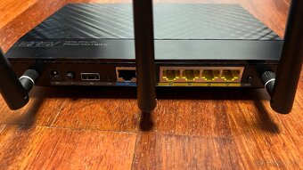 Výkonný WiFi Router ASUS RT-N18U - 2
