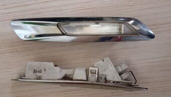 BMW  F10 bočné smerovky - 2