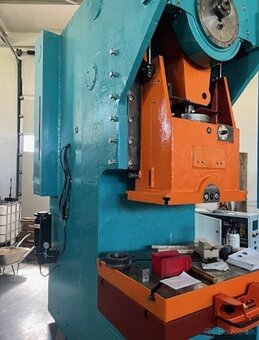 Výstředníkový lis ZTS LEK 250 - 2