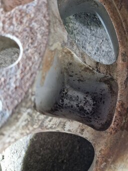 Mitsubishi Pajero r15 - 2