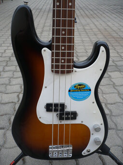 Predám legendárnu basu Fender - 2