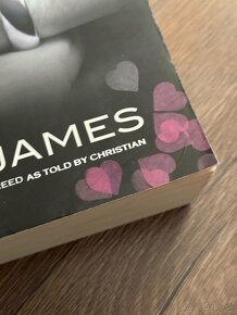 E L James - Freed paperback AJ - 2