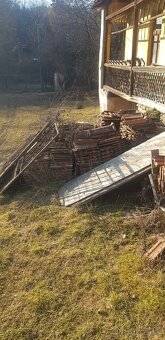 Predam staru skridlu cca 5 paliet - 2