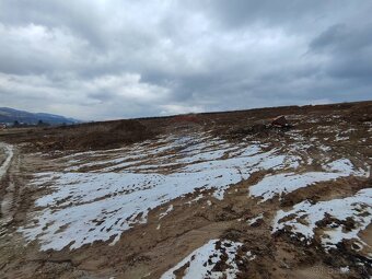 Predaj stavebného pozemku 5335 m2,Ťapešovo - 2