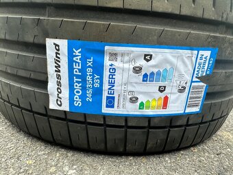 245/35r19 - 2