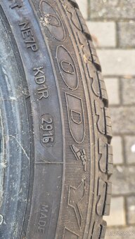 Zimne Runflat pneu Goodyear 205/50 R17 89H - 2