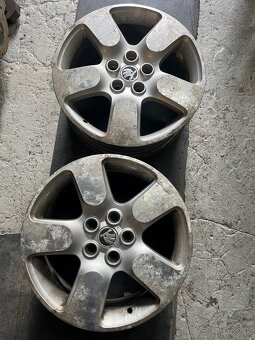 Elektrony 17” skoda - 2