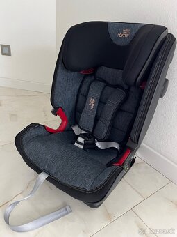 Autosedačka Britax Römer Advansafix IV R - 2