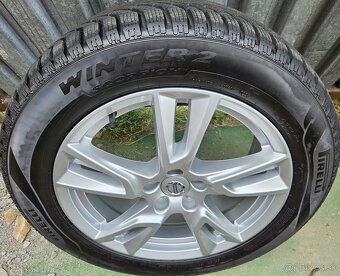 Originálna zimná sada VOLVO - 5x108 r18 + 235/55 r18 - 2