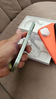Predám Apple Iphone 15, 128gb green, ako nový - 2