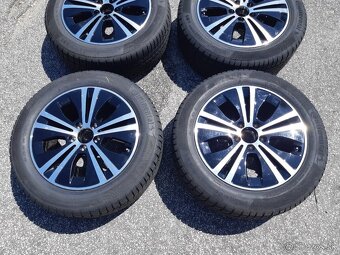 02. Mercedes- Benz E 225/55 R17 - ZIMNÉ - 2