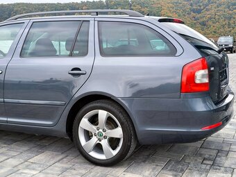 Škoda Octavia Combi TDI DSG 2012 Elegance - 2