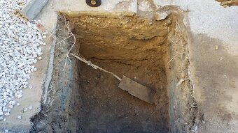 Výkopové práce minibagrom - 2