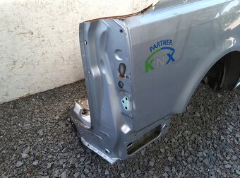 VW T5 T6 2003- 21 pravý zadný blatník - 2