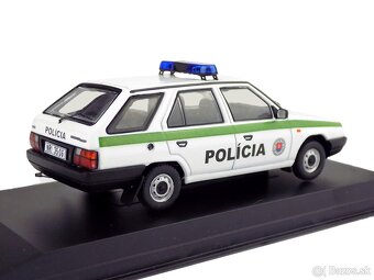 ŠKODA FORMAN POLÍCIA SR - 1:43 AUTOMODELSHOP - 2
