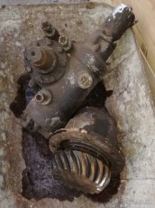 Liaz 110 valnik prevodovka Praga,strešný spojler + diely - 2