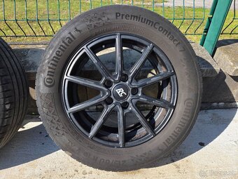 Čierne Elektróny Brock RC32 R16 + pneu - 2