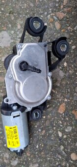 Motor stieracov Seat - 2