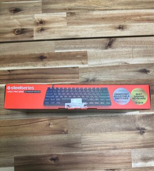 Steelseries APEX pro mini (kábel) - 2
