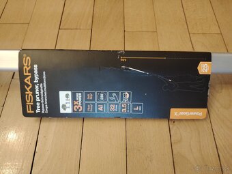 Nožnice Fiskars UPX82 - 2