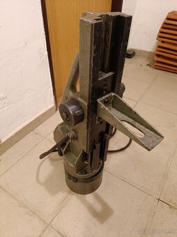 Predám magnetický stojan VJ 432 - 2