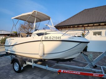 Quicksilver 455 Cabin - 2