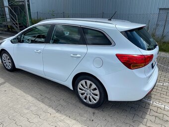 KIA Ceed, 1.6 i, Combi, silver, 99 kW, - 2
