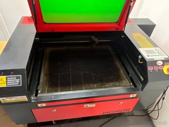 CO2 laser Monor 7050 80W - 2