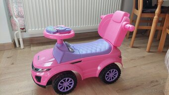 Odrážadlo auto s vodiacou tyčou - 2