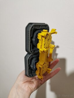 Elektrická dvojzasuvka Legrand Plexo IP55 2x2P+T predkáblová - 2