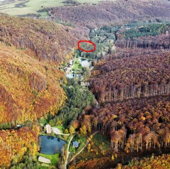 ŠUGOV-ŠUGOVSKÁ DOLINA, INVESTIČNÝ veľkorysý pozemok 3716 m2. - 2