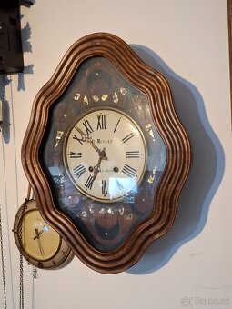 Predám funkčné starožitné nástenné Hodiny H. MEYLAN a Lons l - 2