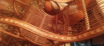 Predám hojdacie kreslo - 2