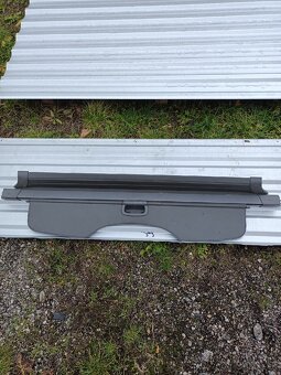 Plato kufrove Ford FOCUS 2005 - 2010 - 2