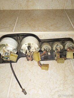 LADA-ZIGILI PRISTROJ.PANEL,BUDIKY - 2