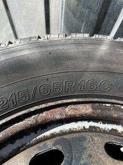 215/65 r16 C - 2