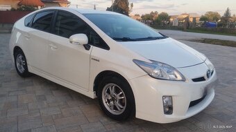 Toyota prius HYBRID 1.8VVTI- - 2