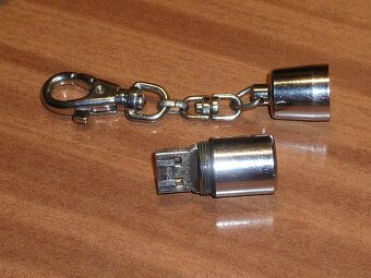 Predám USB kľúč PRETEC 4 GB - 2