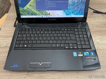 Medion Akoya P6622-15,6"HD/Intel i3/4gb ram/Nvidia gt 310m - 2